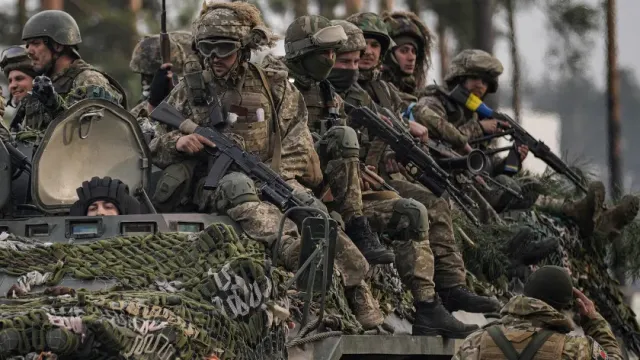 Военный аналитик Матвийчук: ВСУ пытаются перерезать сухопутный коридор в Крым