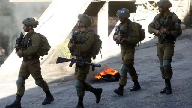 Офицер Израиля Хагари: ликвидировано более 400 боевиков в секторе Газа