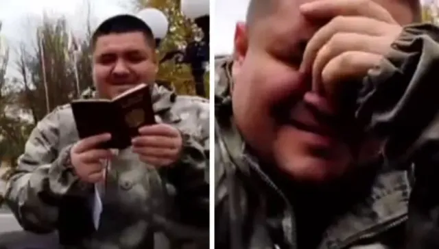 «Дождался. А многие пацаны не дождались»: Видео слез танкиста, получившего паспорт России