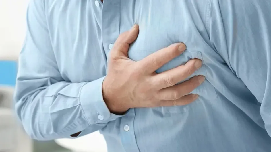 Россиянам рассказали, как оказать первую помощь при инфаркте