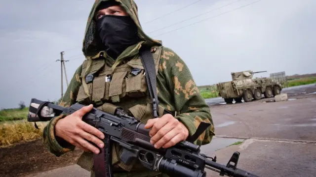 МК: В Гуляйполе пьяный украинец отобрал у военного автомат и открыл хаотичную стрельбу