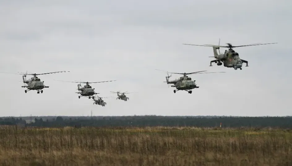 РЕН ТВ: в Псковской области два вертолета Ка-52 повреждены после трех взрывов на аэродроме