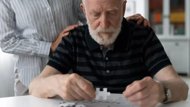 Ученые нашли неочевидный способ лечения болезни Альцгеймера