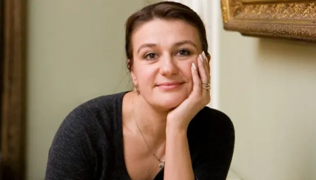 Тяжелобольная Анастасия Мельникова рассказала о смерти жениха накануне свадьбы