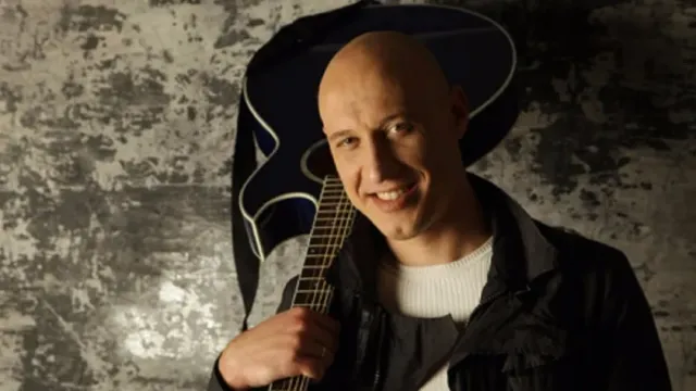 СБУ заявила, что музыкант Денис Майданов заочно приговорен на Украине к 15 годам тюрьмы