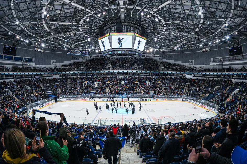 Представители КХЛ заявили о возможной паузе в рамках регулярного чемпионата из-за COVID-19 Представители КХЛ заявили о возможной паузе в рамках регулярного чемпионата из-за COVID-19