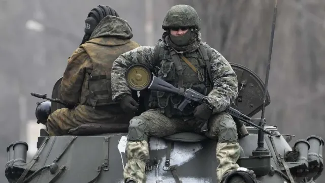 Боец ВСУ спас умирающего солдата ВС России, который ел снег