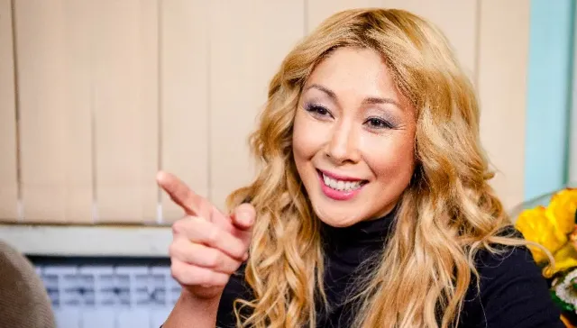 Певица Анита Цой сообщила, что заключила брачный договор после 25 лет жизни с мужем