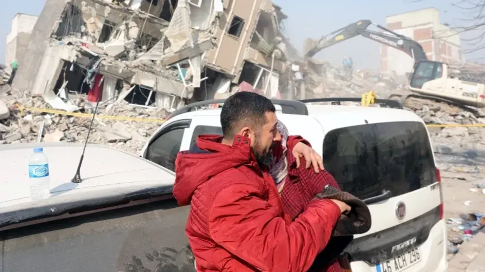 ТАСС: Число жертв от землетрясений в Турции превысило 20 тысяч