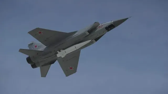 «ЦГ»: российский «Кинжал» уничтожил 12 военных ВС НАТО в Староконстантиновке