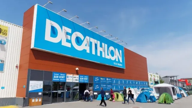 Российский владелец Decathlon регистрирует созвучный с Adidas спортивный бренд