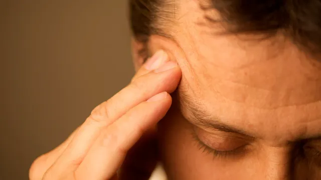 Россиянам объяснили, как магнитные бури влияют на здоровье