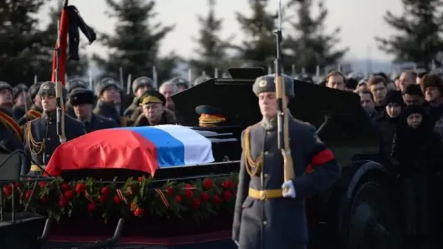 МК: Семья погибшего в СВО бойца ЧВК Вагнер пожаловалась Пригожину на похороны без почестей