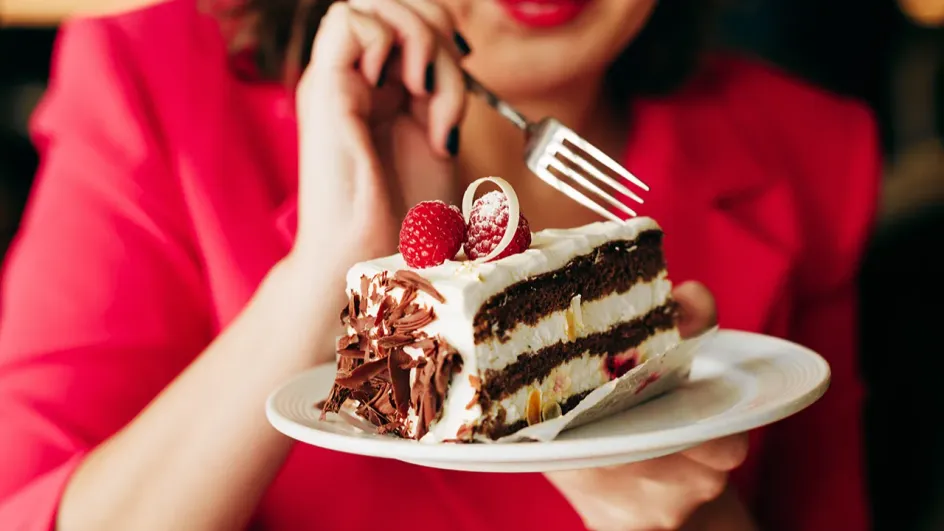 Названа ошибка в питании, которая повышает риск развития деменции на 30%