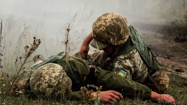 "СП": Запад готовится закидать окопы трупами военнослужащих ВС Украины и "кинуть" Киев