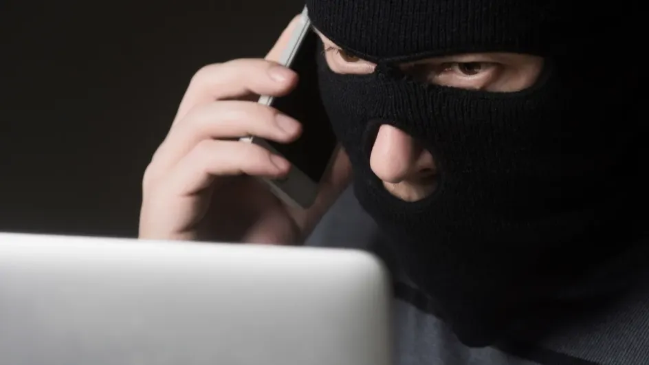 В РФ придумали сервис для выявления поддельных голосов при звонках мошенников