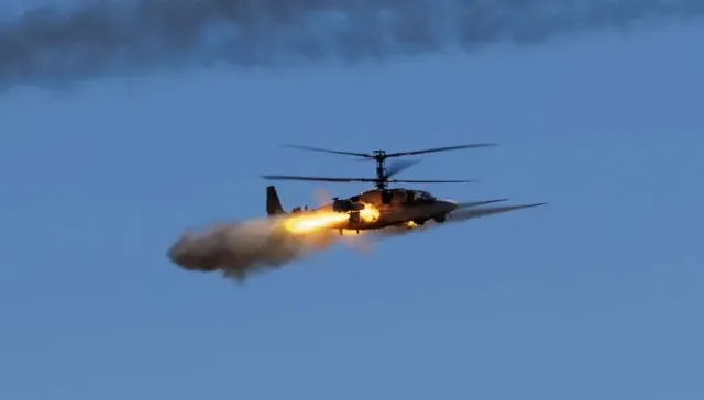 Экипажи боевых вертолетов Ми-35 ВКС России уничтожают командные пункты и технику ВСУ