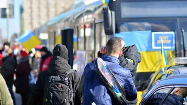 Анатолий Матвийчук: разрушение мостов в Киеве остановит жизнь в столице Украины