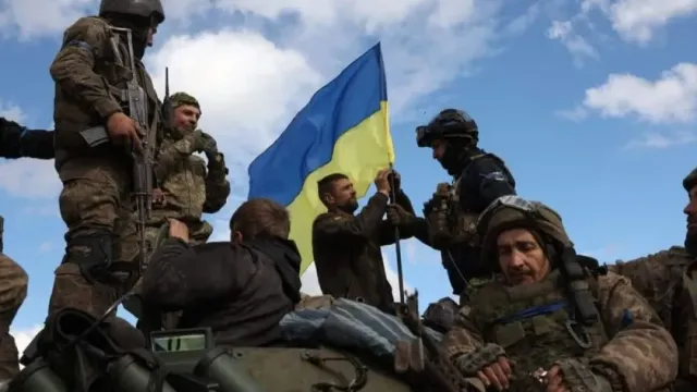 "Военная хроника": группировка войск ВС Украины готовится к отступлению из Артемовска