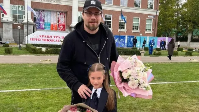 Юморист Гарик Харламов вывел в свет 9-летнюю красавицу-дочку от Кристины Асмус