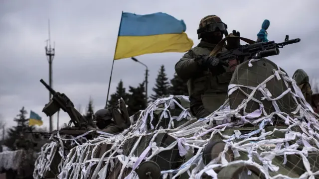 Американский разведчик Риттер сообщил о вхождении конфликта на Украине в завершающую фазу