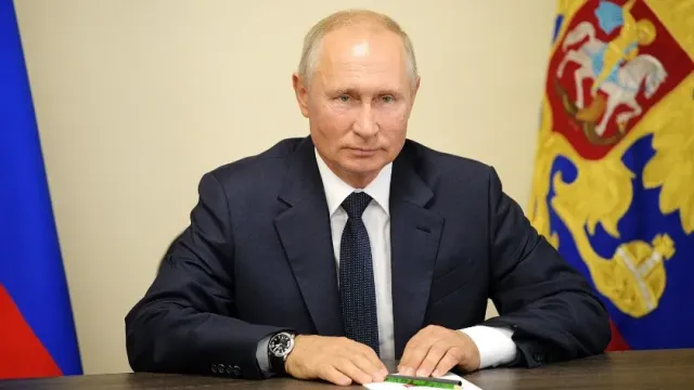 МК: Путин призвал Украину объявить режим прекращения огня на время сочельника и Рождества