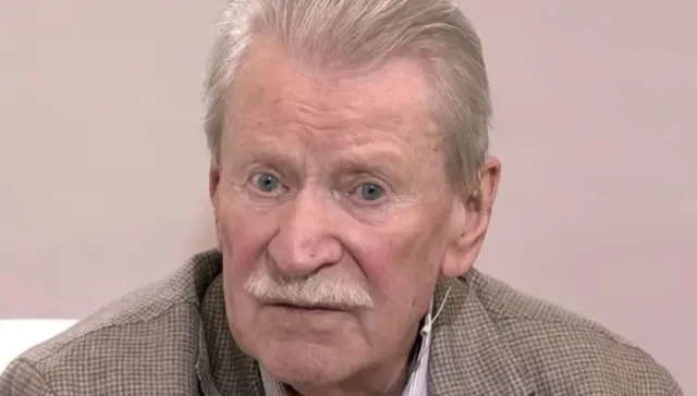 Зачем 92-летний Краско подселил в квартиру бомжа, который собирает бутылки и не лечится
