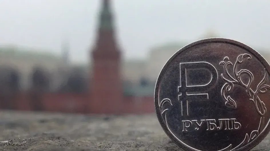 Эксперт Шатов рассказал, что в ближайшее время доллар может стоить 75 рублей