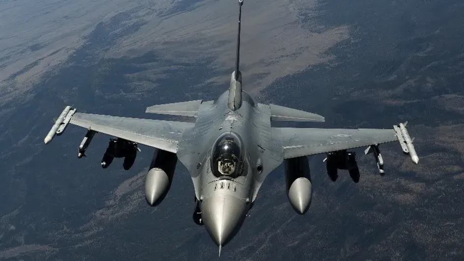 Кнутов: ВВС США начали поставлять Украине оружие на самолетах без бортовых номеров