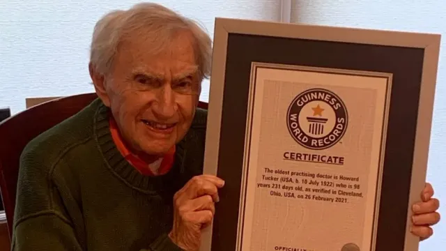 101-летний невролог из США поделился секретом долголетия