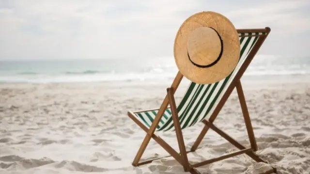В Анапе после видео с туристами заверили, что места на пляжах курорта хватает