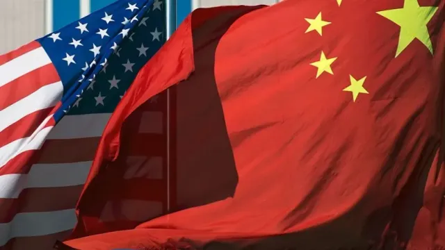 "Спасти экономику": профессор Жданов раскрыл цели визита министра торговли США в Китай