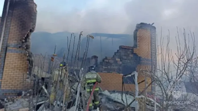 В Нижнем Новгороде обрушился дом. Пострадала девушка