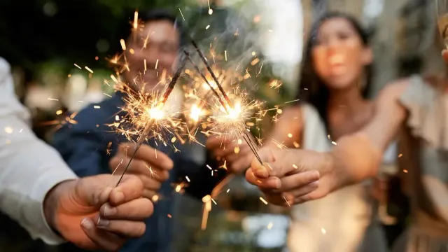 Бенгальские огни оказались опасны для дыхательных путей