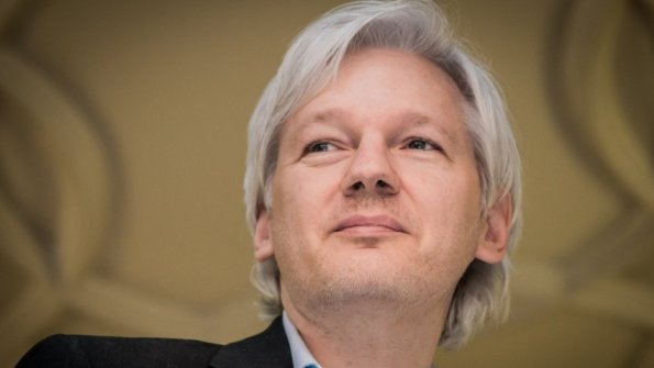Лондон «сдал» основателя WikiLeaks Джулиана Ассанжа