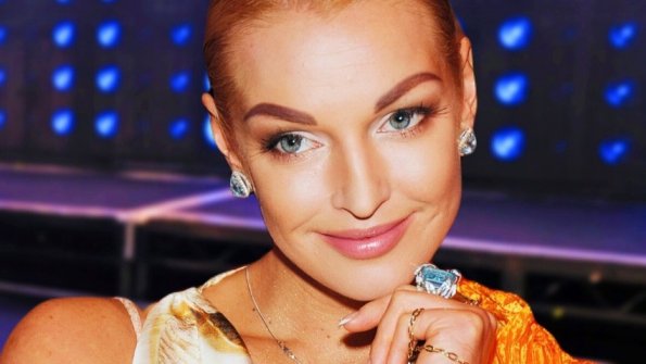 Анастасия Волочкова объявила о начале съемок нового выпуска шоу «Пусть говорят»