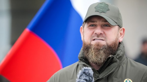 Кадыров показал уничтожение снайпера во время спецоперации на Украине