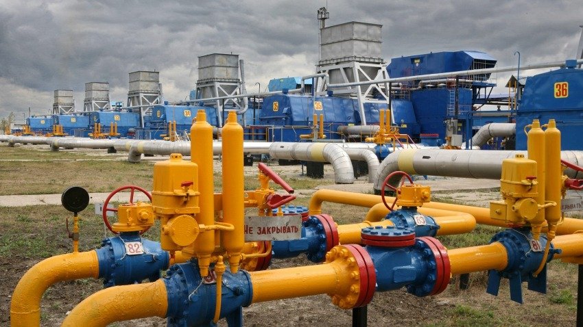 «Газпром» выразил негодование покупкой Польши российского газа через Германию