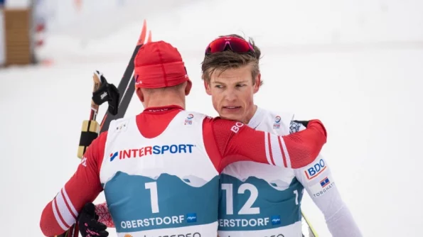 СБ: Лыжник из Норвегии сошел с дистанции через 2 секунды после старта и кричал на стадионе