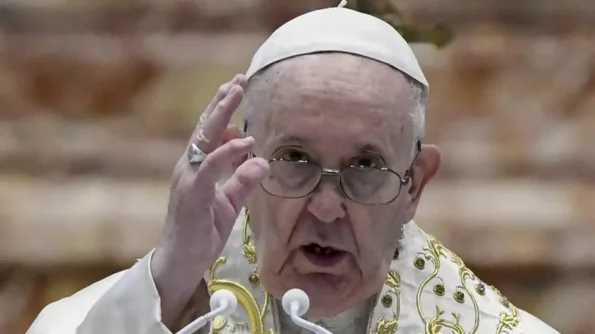 Папа Римский Франциск призвал верующих к Пасхальному перемирию