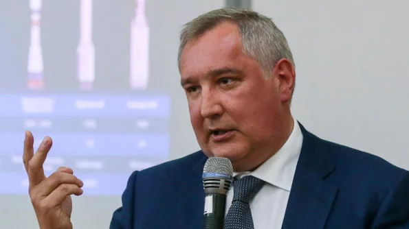 МК: Рогозин призвал военных ВС России не делать покупки у местного населения в зоне СВО