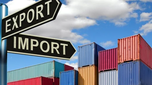 Ъ: Сложности с расчетами тормозят поступления от экспорта и ограничивают импорт