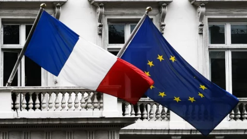 Во Франции считают капитуляцию Киева лучшим решением конфликта на Украине