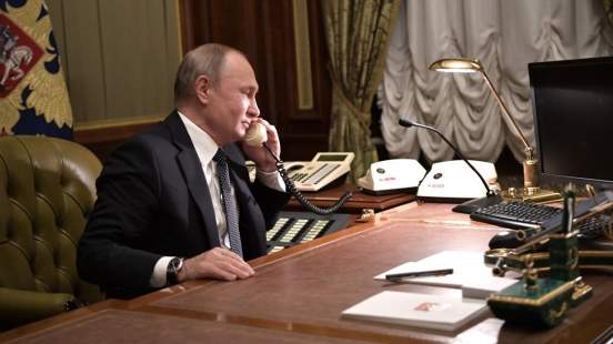 Путин и Байден провели телефонный разговор по инициативе США  и запланировали встречу