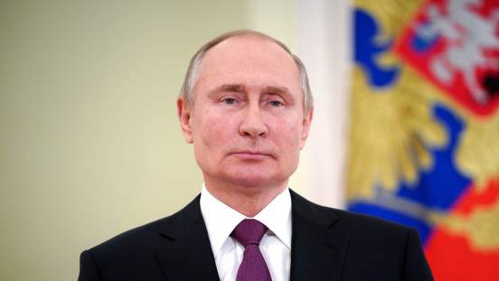 Владимир Путин подписал закон, разрешающий повторно баллотироваться в президенты