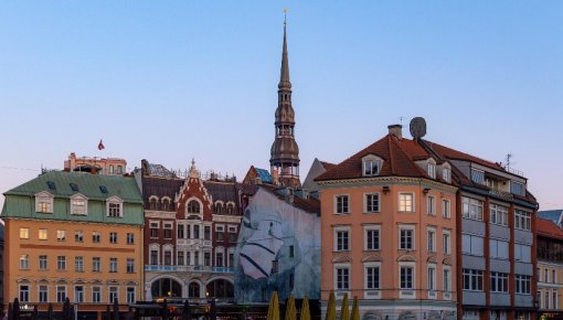 Латвия больше не выдаёт визы россиянам