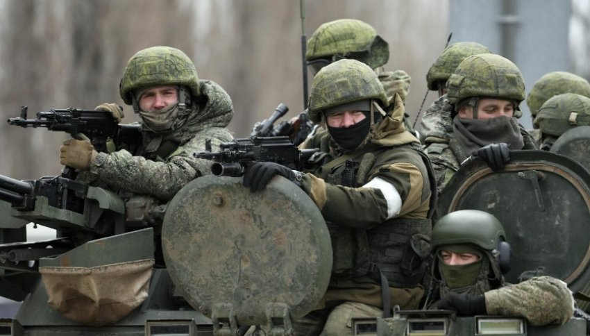 РВ: Союзные войска ВС РФ и НМ ДНР продолжают взятие Марьинки