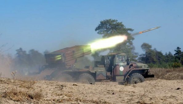 "РВ": Украинские боевики ВСУ ударили ракетами по Херсонской области