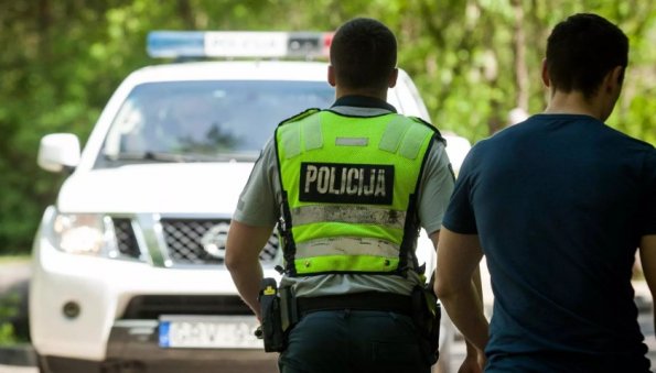 Житель Литвы получил штраф и срок за оскорбление русских