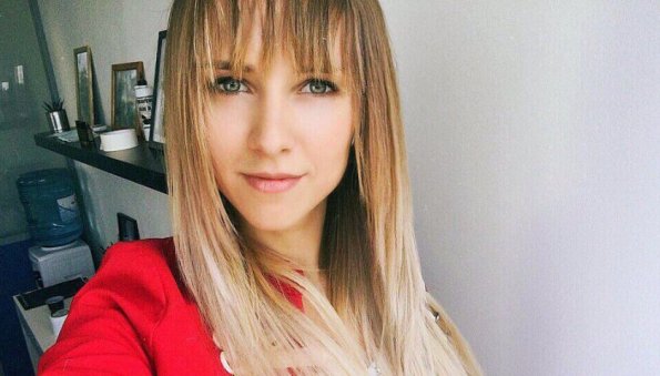 Экс-гитаристка "Ранеток" Лена Третьякова впервые стала мамой